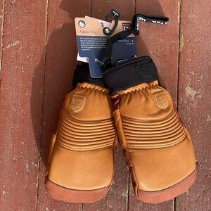 Hestra Alpine Pro: Freeeide CZone Mitten size 7 unisex